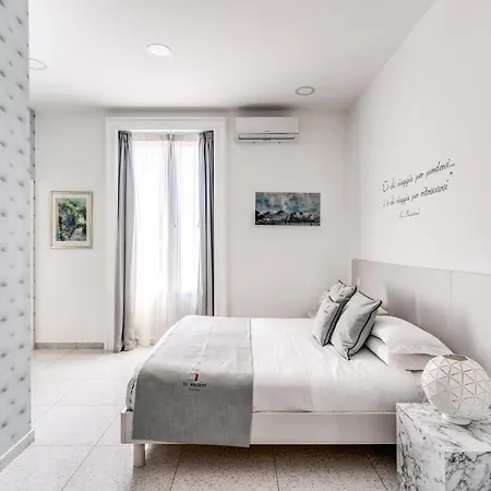 Le Angioine Bed and breakfast