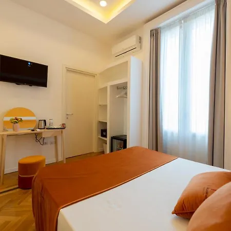 فندق مبيت وإفطار Le Angioine 4*