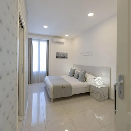 Le Angioine 3* Nápoles