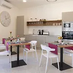 Oda ve Kahvaltı Le Angioine Napoli