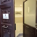 Oda ve Kahvaltı Le Angioine 4*