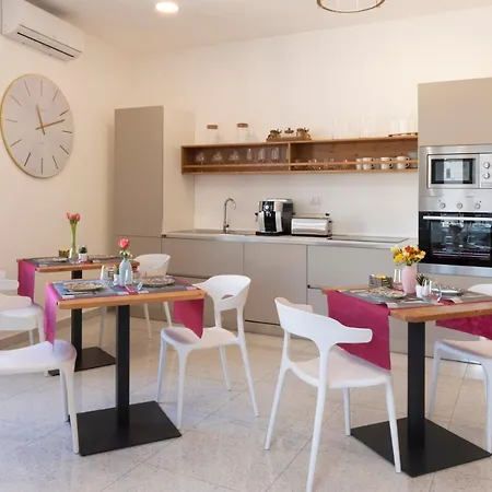 Bed & Breakfast Le Angioine Naples